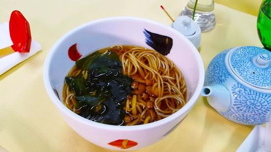 日本棋圣战井山裕太先下一城 一力辽稍欠火候 日本棋圣战井山裕太先下一城 一力辽稍欠火候