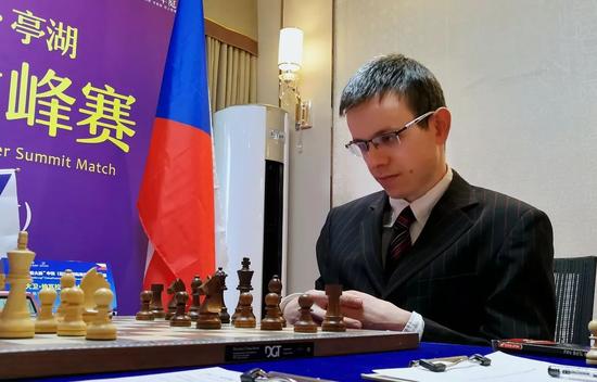 恒大杯盐城国象大师巅峰赛第三局 韦奕力克纳瓦拉 恒大杯盐城国象大师巅峰赛第三局 韦奕力克纳瓦拉