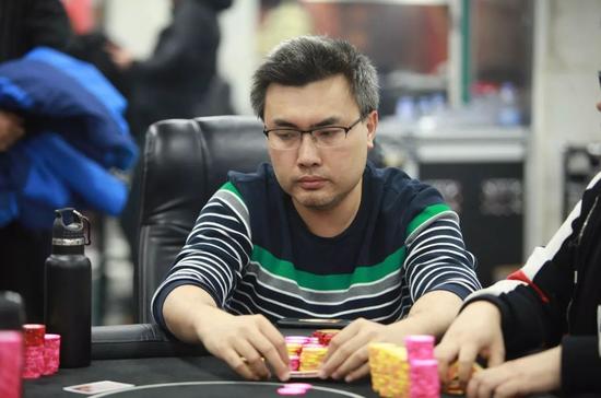 北京杯主赛事DAY2 郭士凯111万记分牌稳居第一 北京杯主赛事DAY2 郭士凯111万记分牌稳居第一