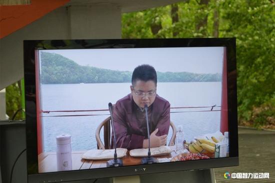 2017象棋人物:最佳棋手王天一 冠军教练吕钦 2017象棋人物:最佳棋手王天一 冠军教练吕钦