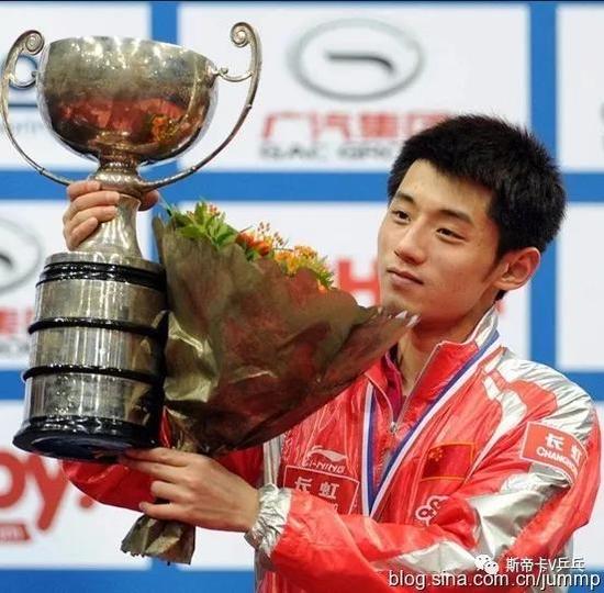 而圣勃莱德杯颁却颁给了女双冠军得主郭跃/李晓霞