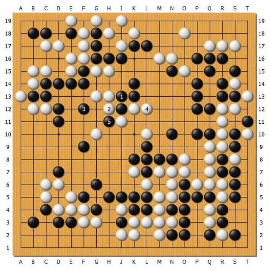 日本棋圣战井山裕太先下一城 一力辽稍欠火候 日本棋圣战井山裕太先下一城 一力辽稍欠火候