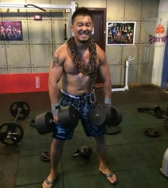 徐晓冬在自己的拳馆。