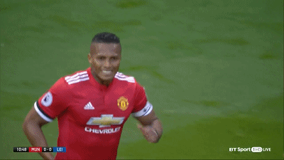 瓦伦西亚右边路传中