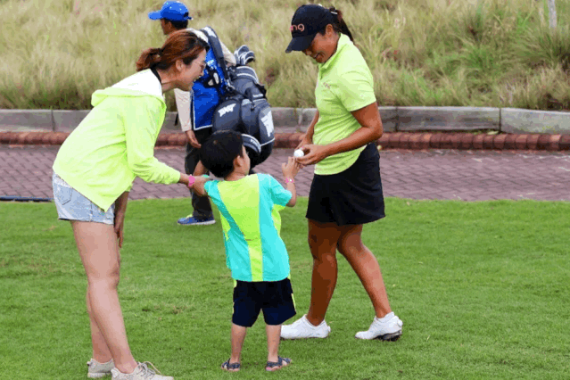 LPGA美女球员也追星 谁还不是个追星女孩了|多图