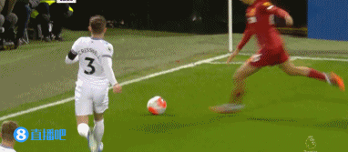 卡拉格：阿诺德像右后卫上的德布劳内和贝克汉