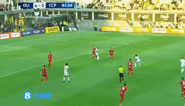 似曾相识？南美联赛惊现啃咬对手头部暴行