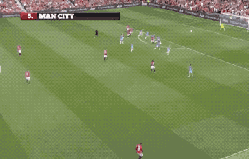 对阵佐尔亚的比赛意外的困难，帮球队解决问题的还是伊布。