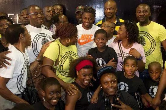 非洲球员们的坑货家人