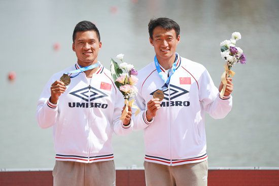 2019年皮划艇世锦赛王浩搭档刘浩摘得1000米双人划艇冠军