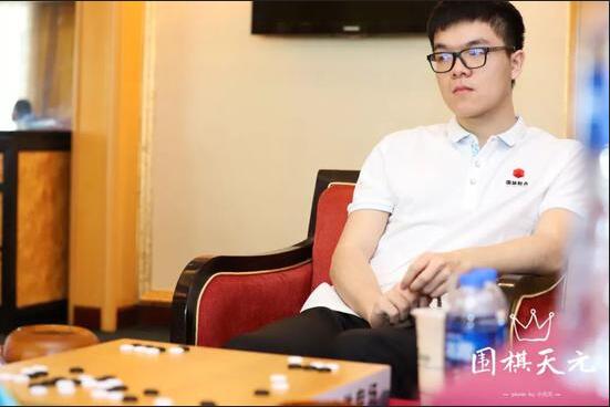 柯洁:最满意科目是语文 崔精水平跟我差不多