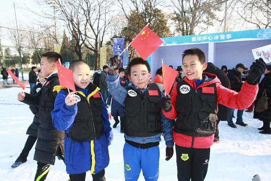 冰雪小战狼训练营的“小战狼”们