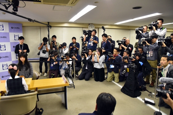 日本媒体重点关注黑嘉嘉七段和仲邑堇的对局。