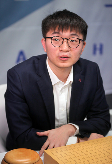 新科世界冠军杨鼎新