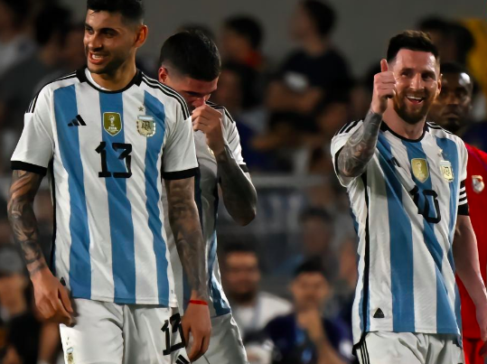友谊赛-梅西任意球直接破门 阿根廷2-0巴拿马！