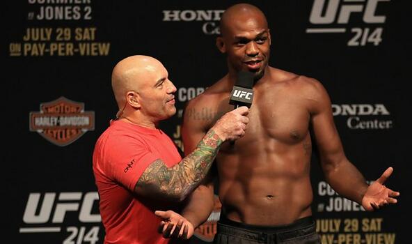 琼斯表示将通过频繁的比赛来回馈拳