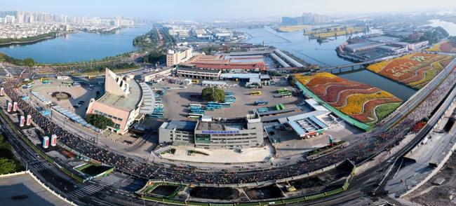 奔跑中国圆满落幕:用镜头将马拉松带向全中国