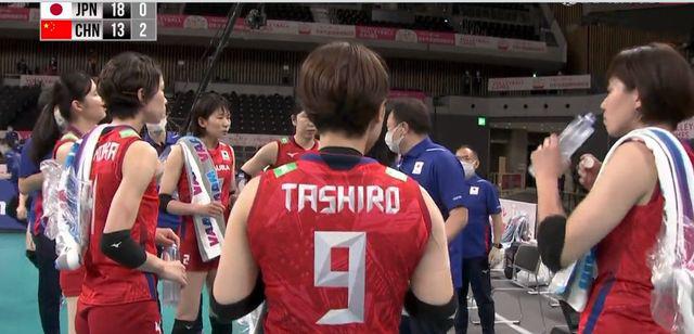 日本女排在比赛中
