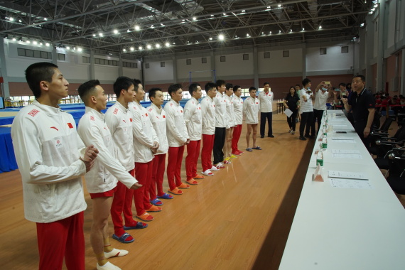 中国体操男队进行第二次奥运选拔赛 肖若腾未参加全部六个项目