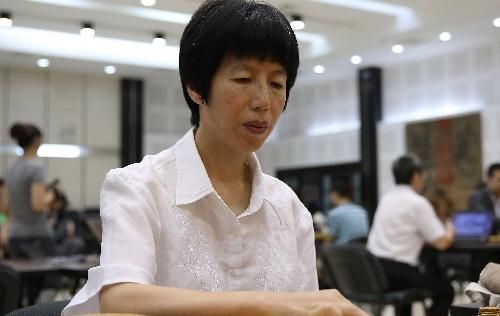 著名女棋手 芮乃伟九段