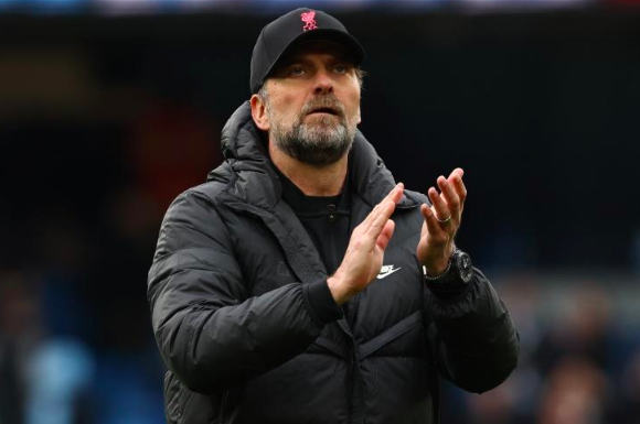 文哀悼贝利沙特体育报:c罗预计下周二之前抵达利雅得詹姆斯47 10 9吹