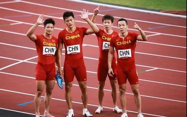国际奥委会将把中国接力队奥运铜牌直送北京！