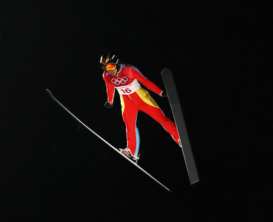 平昌冬奥会：常馨月创造中国跳台滑雪历史