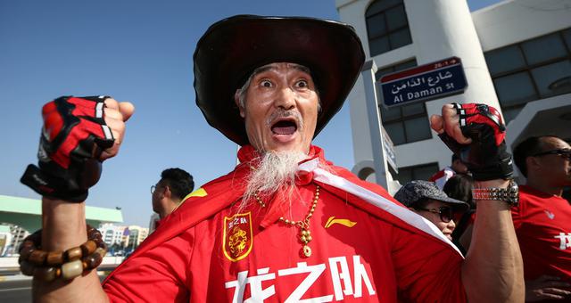 亚洲杯球迷皇帝罗西领衔国足助阵团