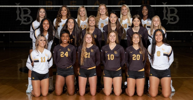 薛翼枝曾是加州州立大学长滩分校校队一员