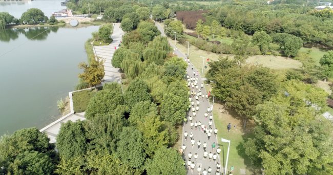 第5频道“爱跑-苏州”以全新赛制挑战园林之都。