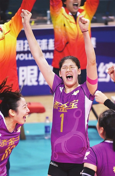 "当上海队拿下第三局,将总比分变成2:1的时候.