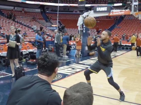 库里底角三分秀完就跑