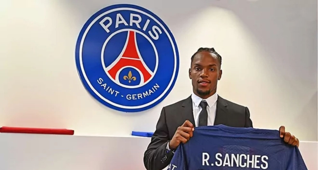 巴黎官方宣布签下桑谢斯 转会费1500万欧签约5年！