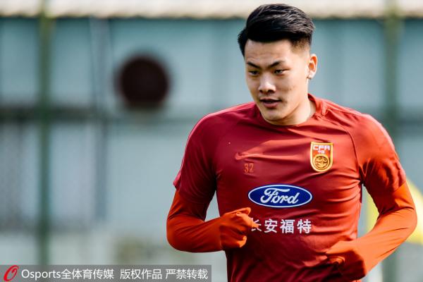 王大雷在国足训练。