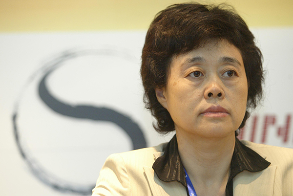 网坛改革家孙晋芳为给中国网球筹钱不惜上阵喝酒