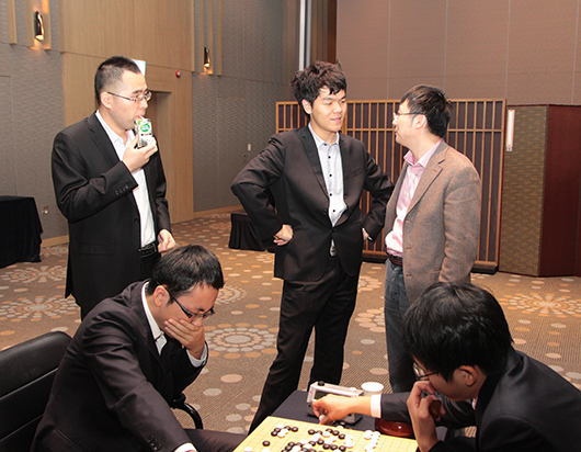 设计对白：柯洁，我们的枕头就靠你了！