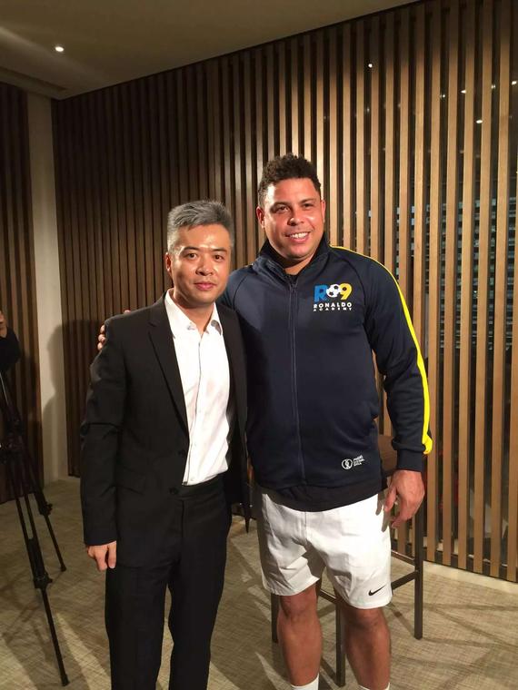 段暄采访时与罗纳尔多的合影