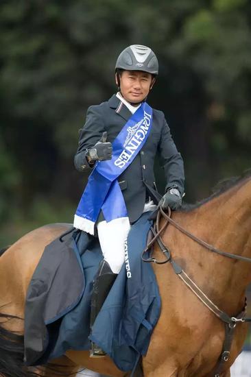 100-115cm精英赛第二轮 冠军格桑平措