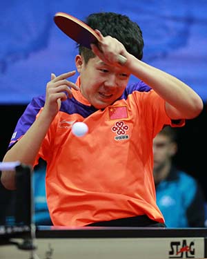 中国队员王楚钦在比赛中