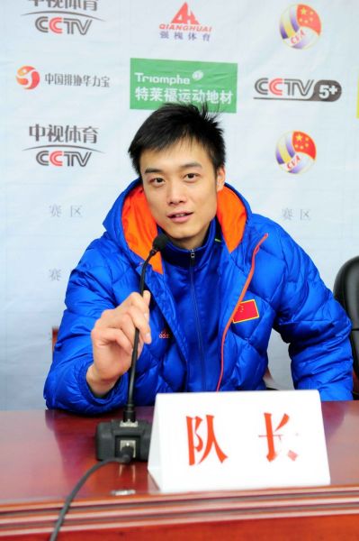 焦帅 12月6日晚上19:30,中国男排联赛(2015-2016)第7轮中,广东队主场0