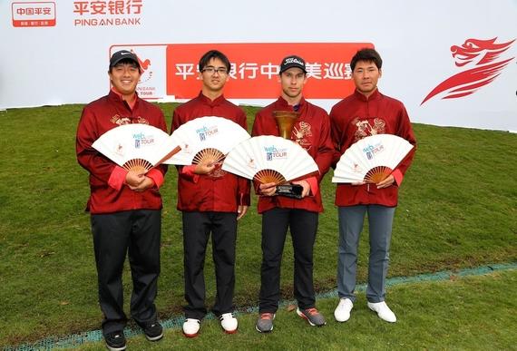 图为张新军（右一）、窦泽成（右三）等获得威巡赛高顺位半卡资格合影。