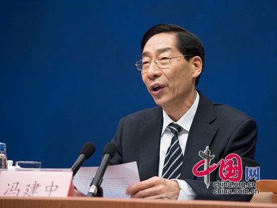 国家体育总局副局长冯建中回答记者提问。中国网 张若梦 摄