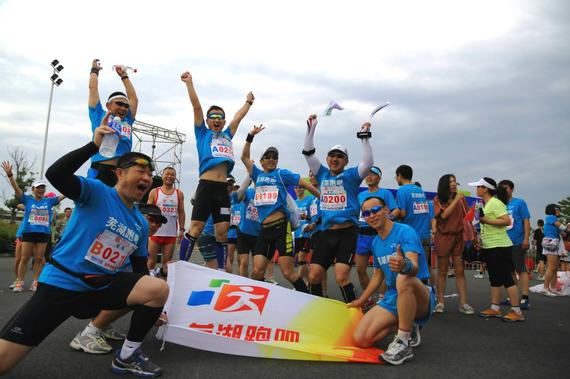 2014巢湖马拉松完赛欢颜
