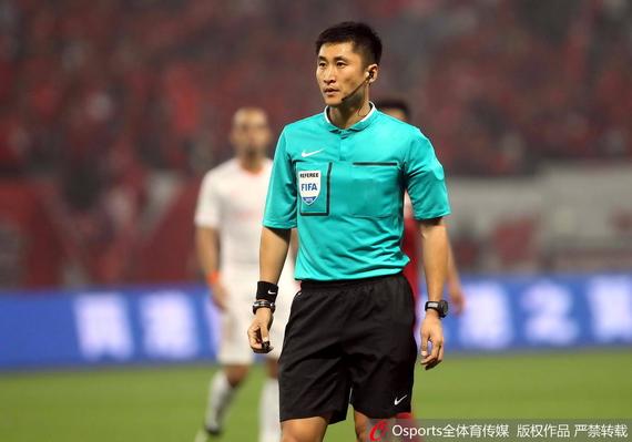 马宁将执法12强赛