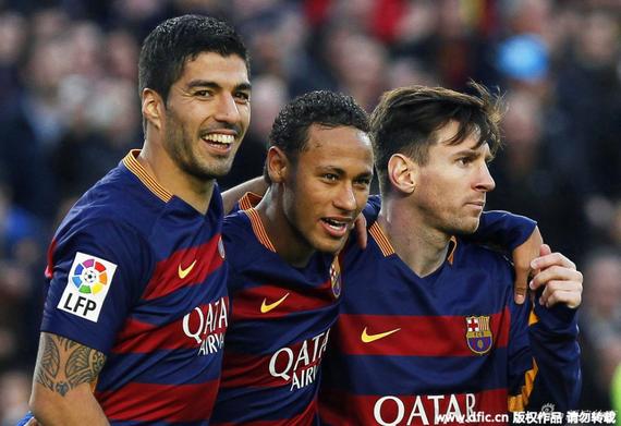 地球上火力最强的三人组 恒大赛前最后一练显轻松 恒大备战巴萨 郑智