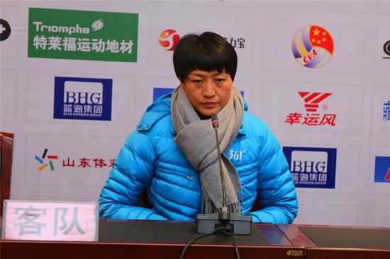 安家杰我坚信山东女排能打回来对未来充满信心