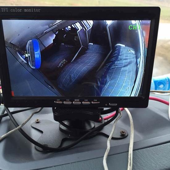 运马车车内监控(图片来源:李兴尧)