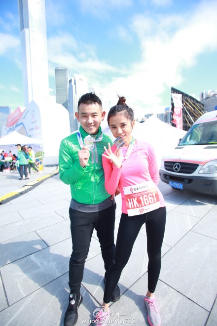 今年伊一也是参加了n多马拉松赛事,尤其在今年的上海马拉松赛事中伊一