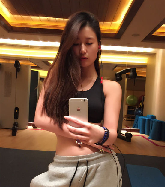 孙敬媛健身照曝光 性感迷人腰窝极致撩人(图)