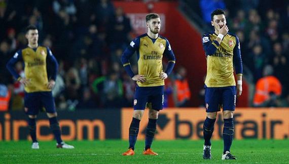 阿森纳客场0-4惨败